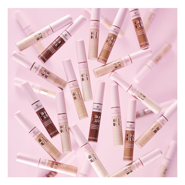 ESSENCE SILKY BLUR