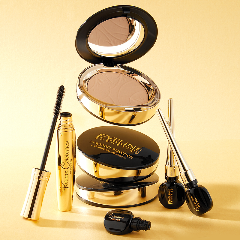 Puder mineralny w kamieniu Eveline Celebrities Beauty - nr 23 sand