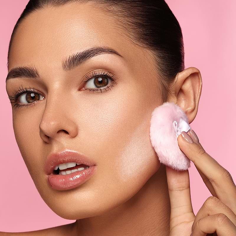 Puder sypki Translucent z kwasem hialuronowym Eveline Variete